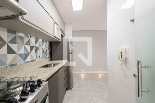 Cozinha de apartamento para alugar com 2 quartos, 62m² em Vila Moreira, São Paulo
