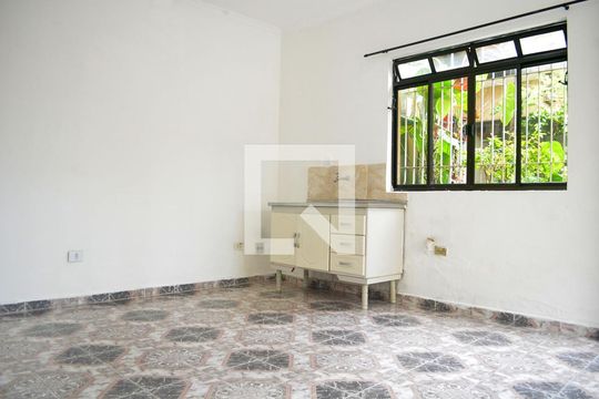 Sala e Cozinha de casa para alugar com 1 quarto, 50m² em Vila Valenca, São Vicente