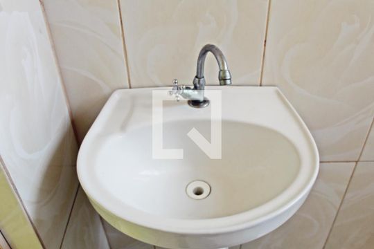 Banheiro de casa para alugar com 1 quarto, 60m² em Cidade Líder, São Paulo