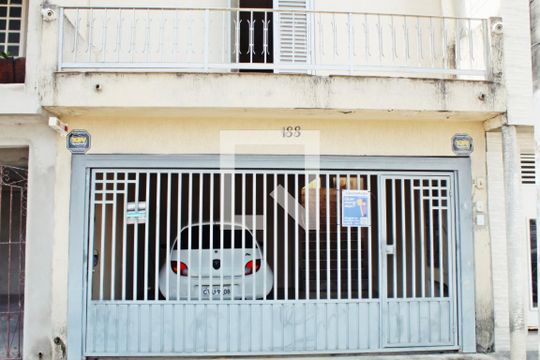 Fachada de casa para alugar com 1 quarto, 60m² em Cidade Líder, São Paulo