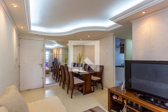 Sala de apartamento à venda com 2 quartos, 52m² em Vila Guarará, Santo André