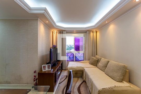 Sala de apartamento à venda com 2 quartos, 52m² em Vila Guarará, Santo André
