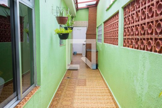 Corredor lateral de casa à venda com 3 quartos, 155m² em Jardim Trieste, São Bernardo do Campo