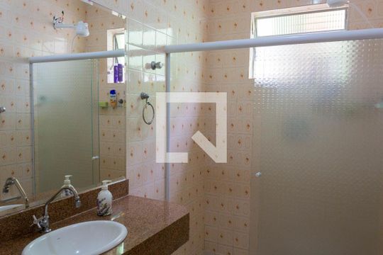 Banheiro de casa à venda com 3 quartos, 155m² em Jardim Trieste, São Bernardo do Campo