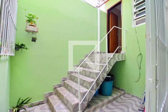 Quintal de casa à venda com 3 quartos, 185m² em Campestre, Santo André
