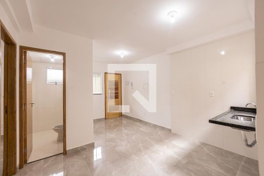Sala e Cozinha de apartamento à venda com 2 quartos, 38m² em Chácara Seis de Outubro, São Paulo