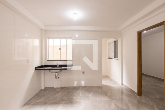 Sala e Cozinha de apartamento à venda com 2 quartos, 38m² em Chácara Seis de Outubro, São Paulo