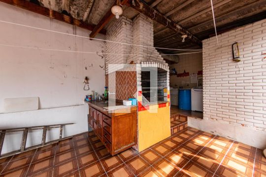 Área comum de casa para alugar com 4 quartos, 400m² em Vila Lucia, São Paulo