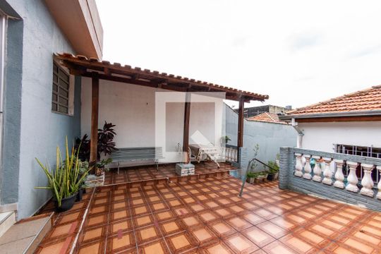 Área comum de casa para alugar com 4 quartos, 400m² em Vila Lucia, São Paulo