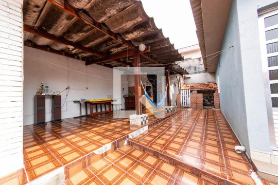 Área comum de casa para alugar com 4 quartos, 400m² em Vila Lucia, São Paulo