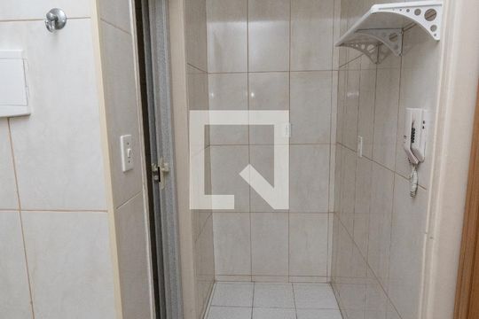 Cozinha de kitnet/studio à venda com 1 quarto, 33m² em Bela Vista, São Paulo