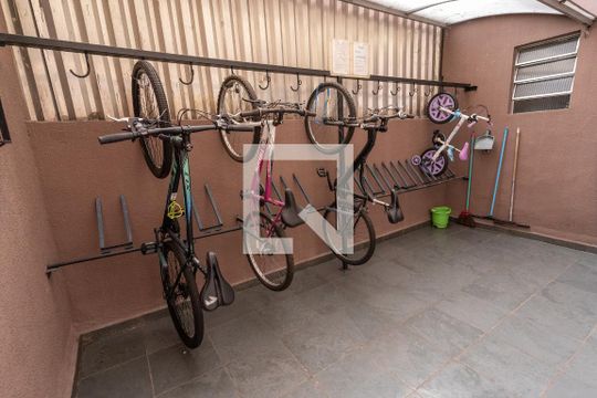 Bicicletario de kitnet/studio à venda com 1 quarto, 33m² em Bela Vista, São Paulo