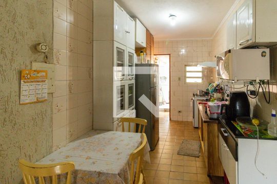 Cozinha de casa à venda com 2 quartos, 148m² em Vila Firmiano Pinto, São Paulo