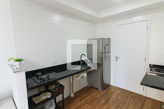 Sala / Cozinha de apartamento à venda com 1 quarto, 32m² em Ferreira, São Paulo