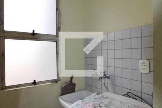 Cozinha de apartamento para alugar com 3 quartos, 64m² em Quinta da Paineira, São Paulo