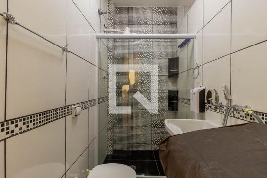 Banheiro de apartamento à venda com 2 quartos, 42m² em Sé, São Paulo