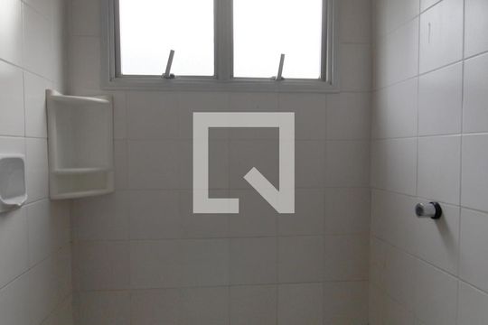 Banheiro de apartamento para alugar com 2 quartos, 70m² em Jardim M. do Carmo, Sorocaba