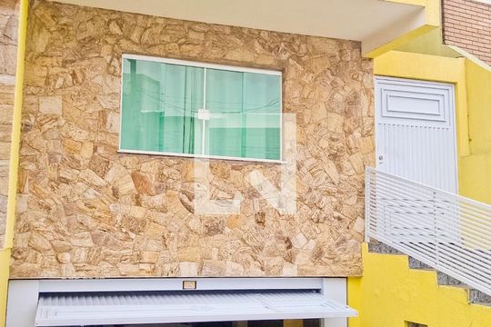 Área externa de casa para alugar com 1 quarto, 80m² em Jardim Monte Alegre, São Paulo