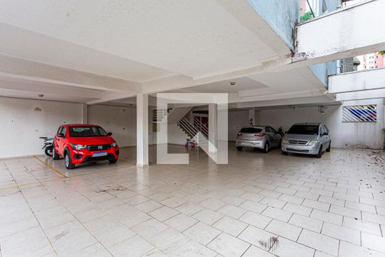 Área comum - Garagem de apartamento para alugar com 2 quartos, 48m² em Jardim Teles de Menezes, Santo André