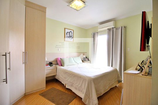 Suíte 1 de casa à venda com 3 quartos, 225m² em Parque das Nações, Santo André