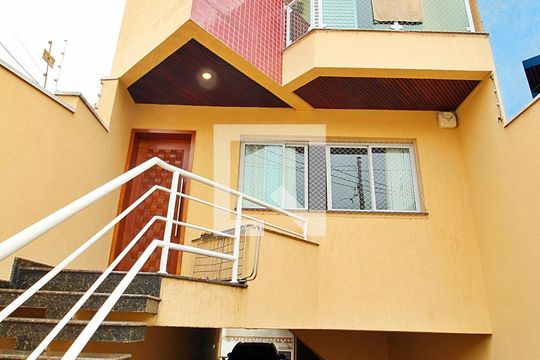 Fachada de casa à venda com 3 quartos, 225m² em Parque das Nações, Santo André