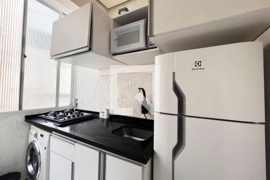 Cozinha de apartamento à venda com 1 quarto, 38m² em Centro Histórico, Porto Alegre