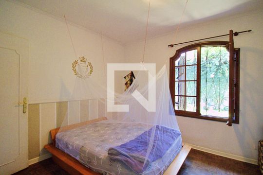Suíte 1 de casa para alugar com 4 quartos, 650m² em Paraisópolis, São Paulo