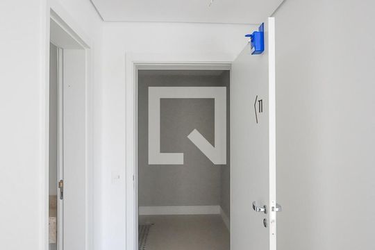 Hall privativo de apartamento à venda com 4 quartos, 230m² em Jardim Leonor, São Paulo
