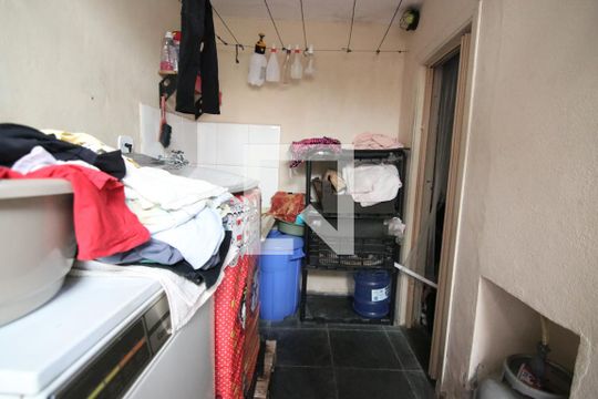 Área de Serviço de casa à venda com 3 quartos, 170m² em Vila Laís, São Paulo