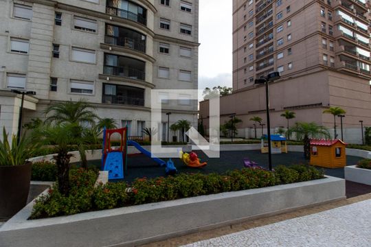 Área Comum - Playground de apartamento para alugar com 3 quartos, 96m² em Alphaville Empresarial, Barueri