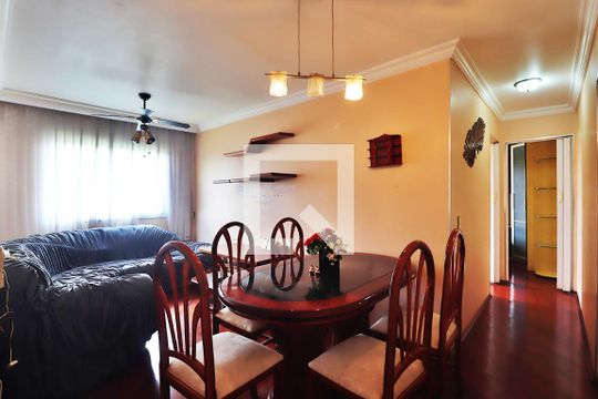 Sala de apartamento para alugar com 2 quartos, 51m² em Parque das Nações, Santo André