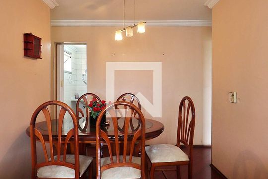 Sala de apartamento para alugar com 2 quartos, 51m² em Parque das Nações, Santo André