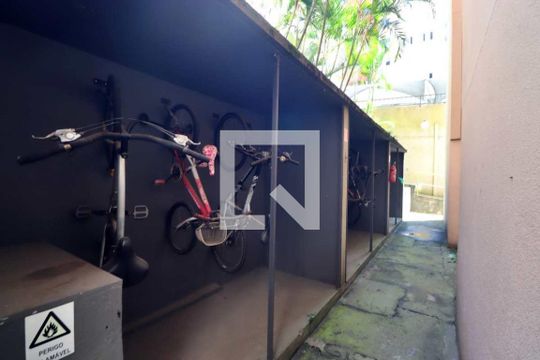 Bicicletário de apartamento para alugar com 2 quartos, 51m² em Parque das Nações, Santo André