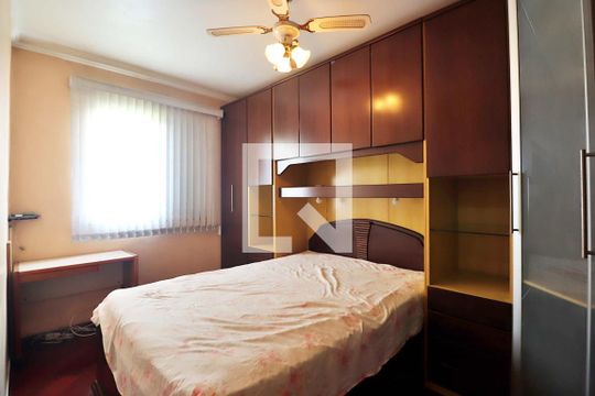 Quarto 2 de apartamento para alugar com 2 quartos, 51m² em Parque das Nações, Santo André