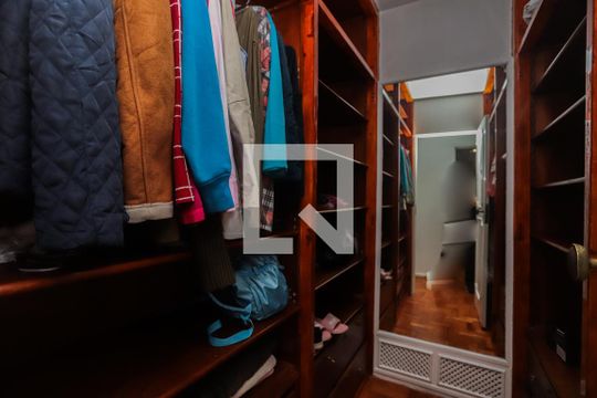 Closet de apartamento à venda com 3 quartos, 112m² em Perdizes, São Paulo