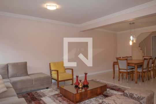 Casa à venda com 4 quartos, 229m² em Jardim Santa Adelaide, Jundiaí