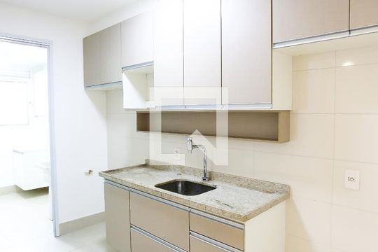 Cozinha de apartamento à venda com 3 quartos, 110m² em Vila Andrade, São Paulo