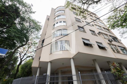 Fachada de apartamento para alugar com 2 quartos, 91m² em Grajau, Rio de Janeiro