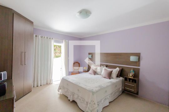 Suíte 1 de casa à venda com 3 quartos, 360m² em Jardim, Santo André