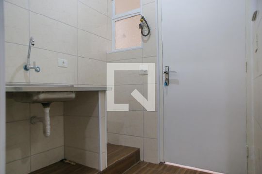 Cozinha de kitnet/studio para alugar com 1 quarto, 25m² em Gonzaga, Santos