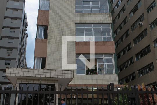Fachada de kitnet/studio para alugar com 1 quarto, 25m² em Gonzaga, Santos