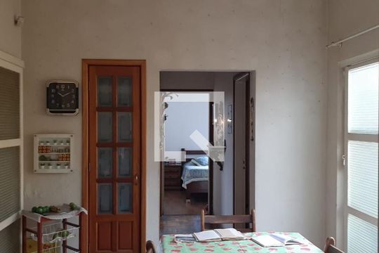 Casa à venda com 3 quartos, 170m² em Vila Itapura, Campinas