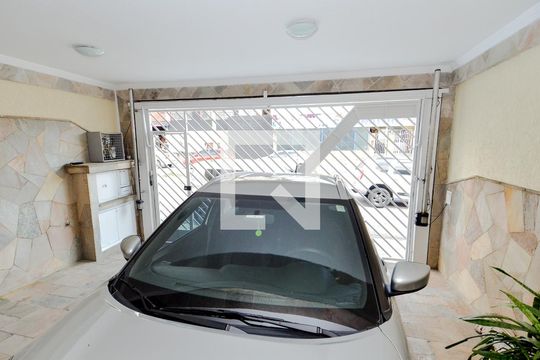 Vista a Sala de casa à venda com 3 quartos, 300m² em Jardim Vila Galvao, Guarulhos