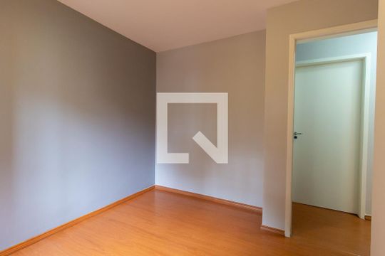 Quarto 2 de apartamento para alugar com 3 quartos, 65m² em Cidade Industrial, Curitiba
