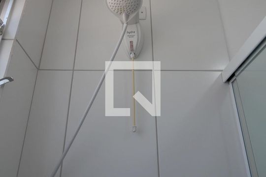 Banheiro de apartamento para alugar com 2 quartos, 52m² em Jardim Europa, Sorocaba