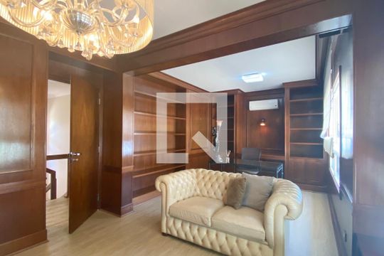 Escritório de casa de condomínio à venda com 4 quartos, 450m² em Alphaville, Santana de Parnaíba