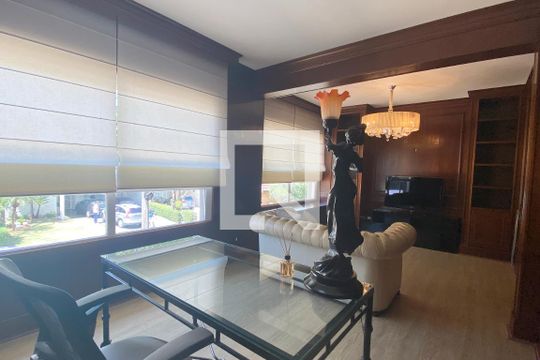 Escritório de casa de condomínio à venda com 4 quartos, 450m² em Alphaville, Santana de Parnaíba