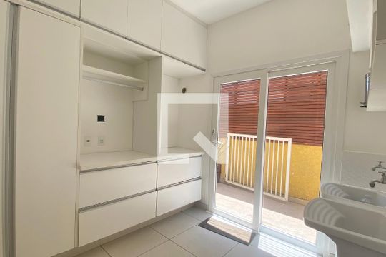 Área de Serviço de casa de condomínio à venda com 4 quartos, 450m² em Alphaville, Santana de Parnaíba