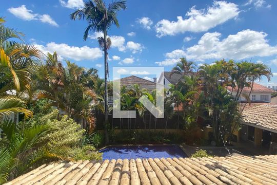 vista Suíte 2 de casa de condomínio à venda com 4 quartos, 450m² em Alphaville, Santana de Parnaíba