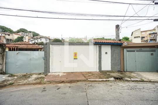 Fachada de casa para alugar com 3 quartos, 375m² em Jardim Jaú (zona Leste), São Paulo